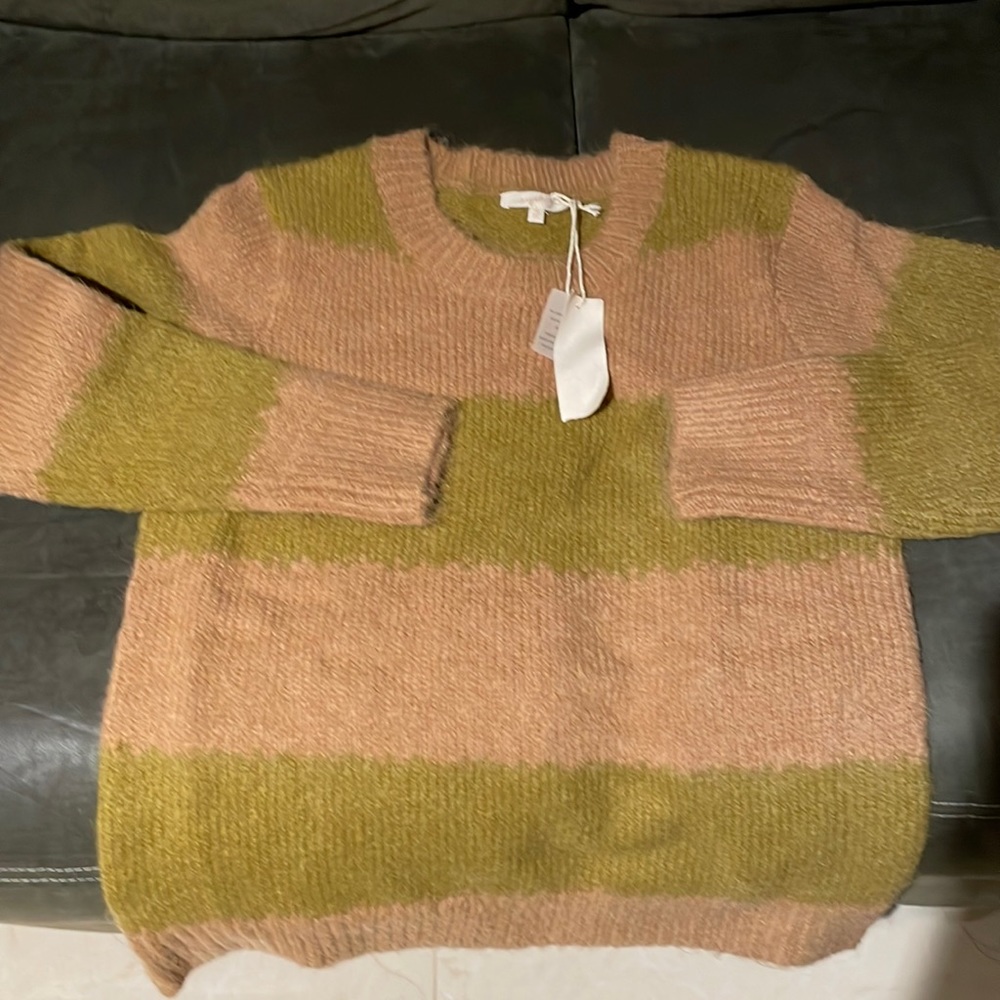 Roolee sweater